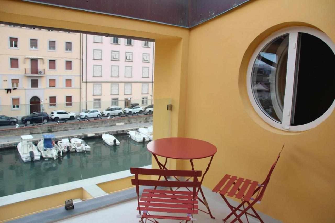 Waterfront Balcony I Grani 4 Resort Style Suite Livorno Dış mekan fotoğraf