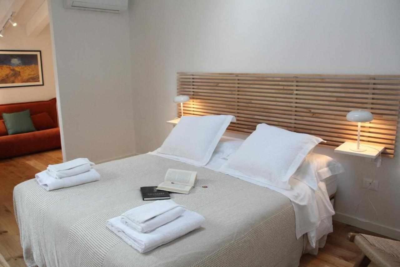 Waterfront Balcony I Grani 4 Resort Style Suite Livorno Dış mekan fotoğraf