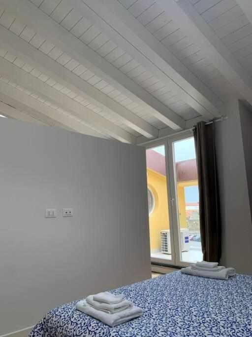 Waterfront Balcony I Grani 4 Resort Style Suite Livorno Dış mekan fotoğraf
